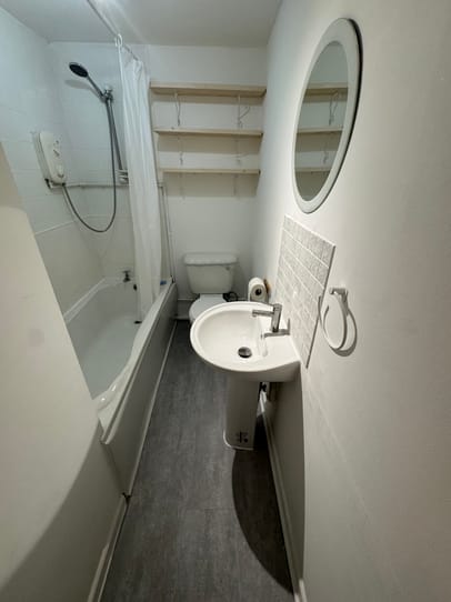 Flat 2, 9 Mill Street