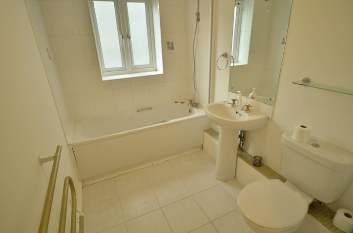  Apt 82, La Charroterie Mills 