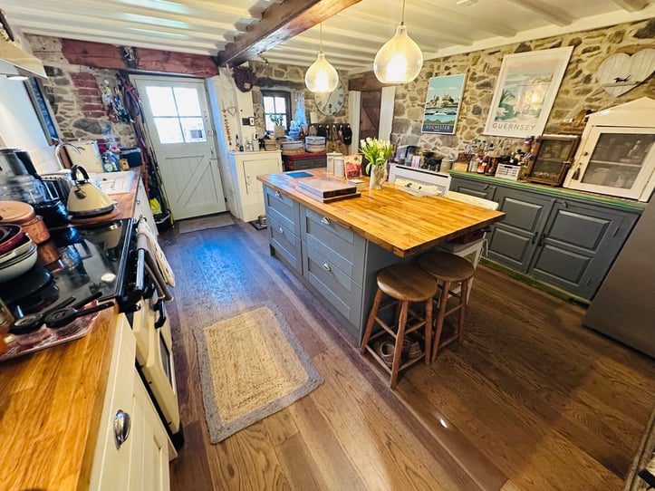  Le Marais Farm Cottage 