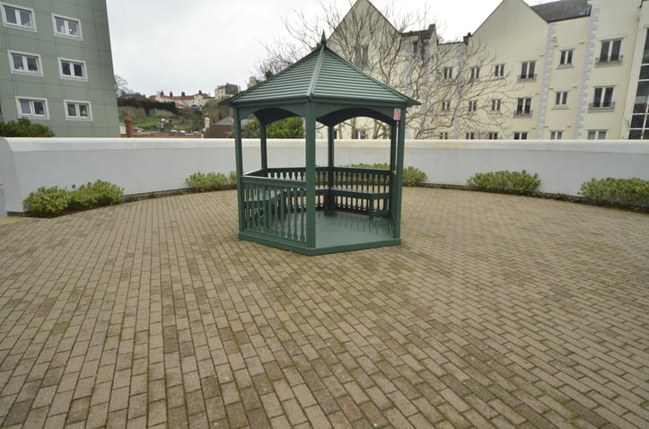  Apt 82, La Charroterie Mills 