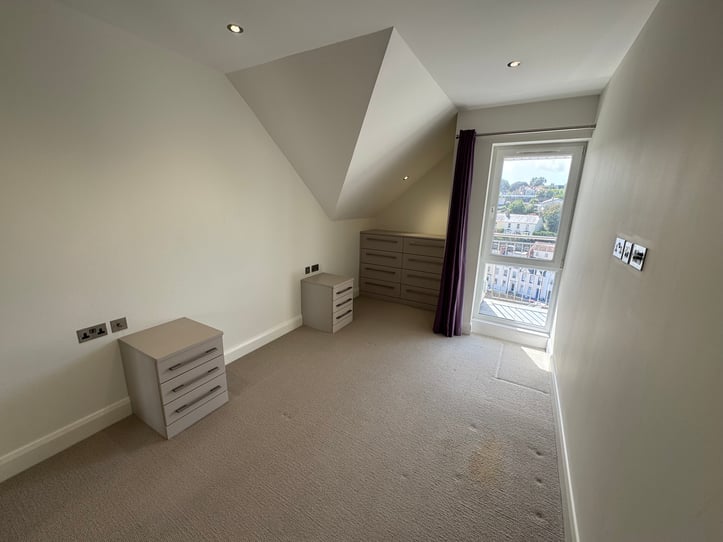  9 Cordier Views 