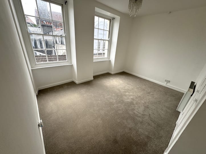 Flat 2, 9 Mill Street