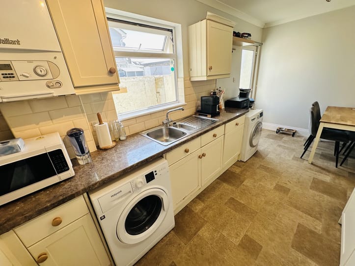 4 Inglewood Place