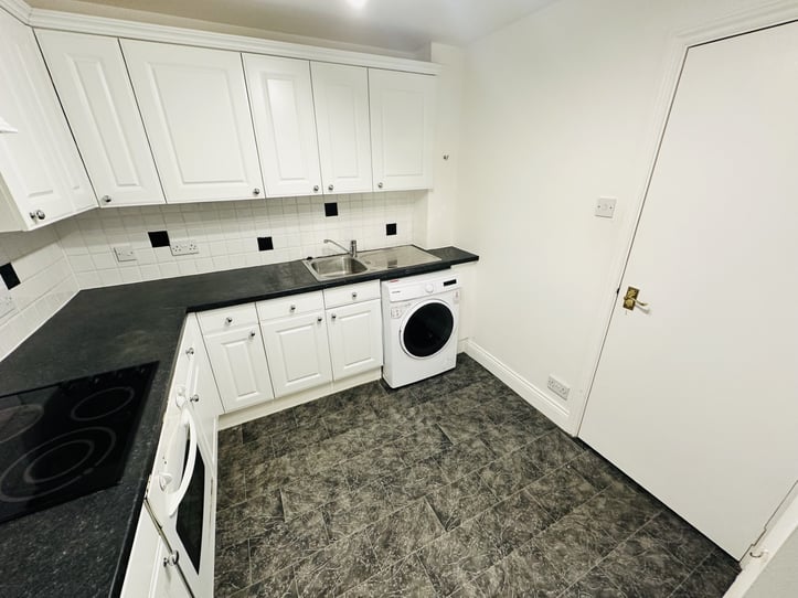  Flat 4 15 Allez Street