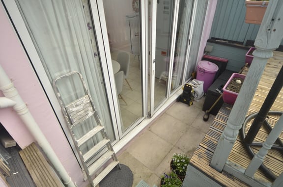  18 Norman Terrace 