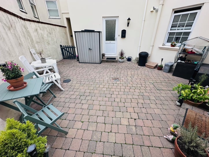  1 Beauregard Mews 