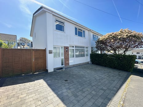 Les Berries   2 Les douze Maisons