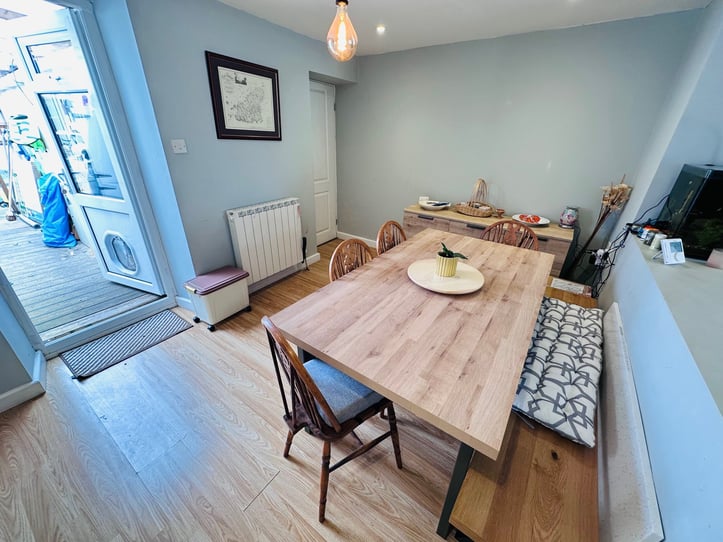  5 Emma Place 