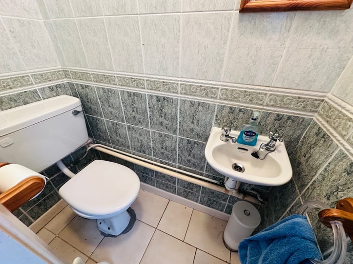 4 Little St John Street