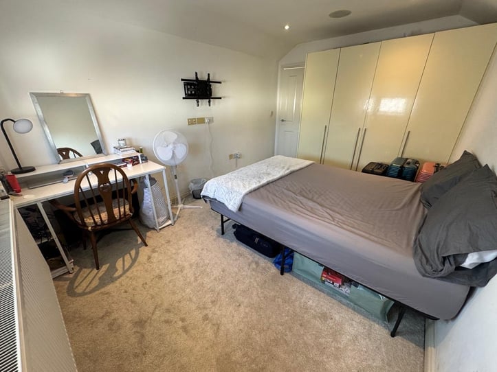  Apartment 2, Elm Grove Court 