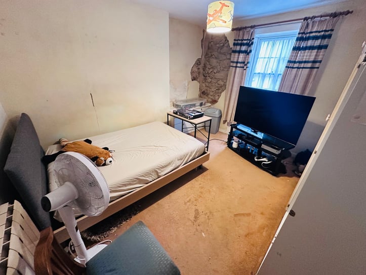 4 Little St John Street