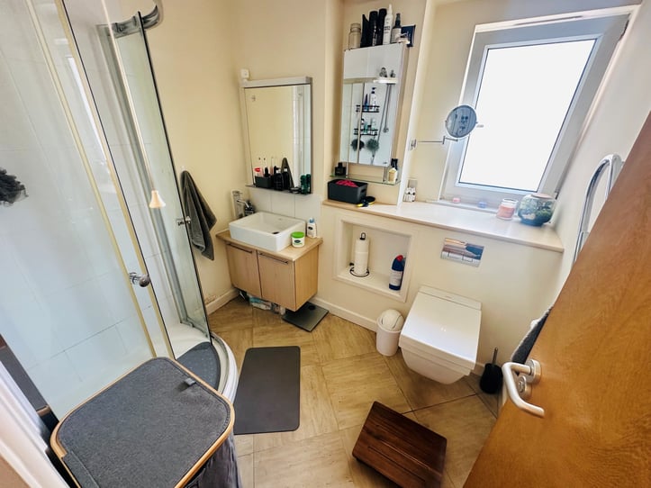 Flat 5 Cour Du Moulin Contree Croix Mansell