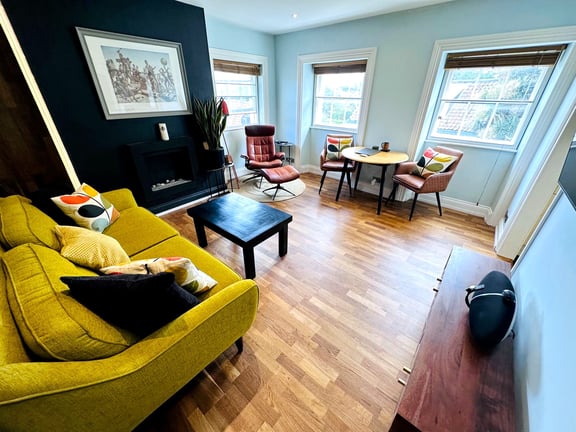  Flat 3, 73 Mount Durand 