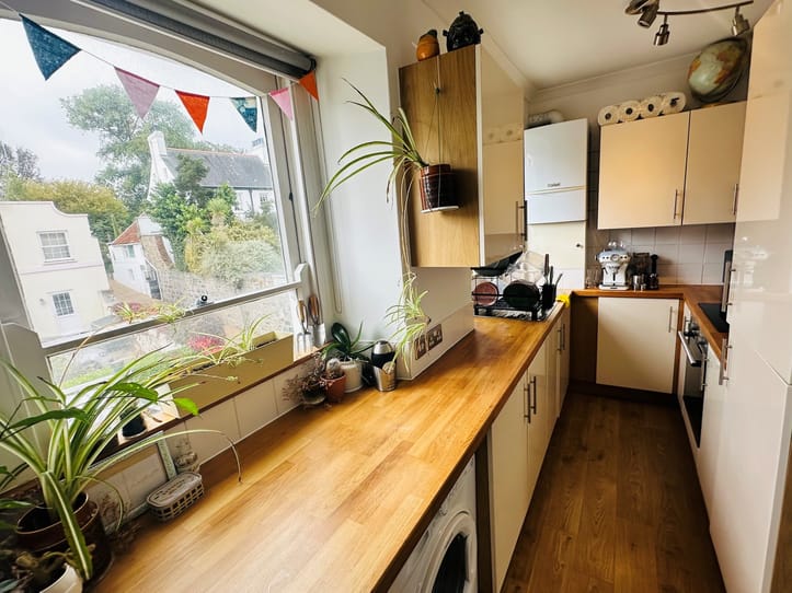 Flat 3, Springfield