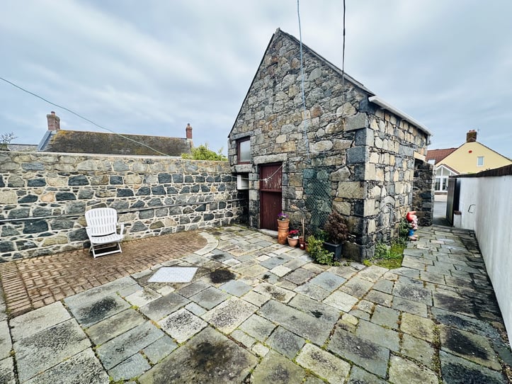 1 Grange Place