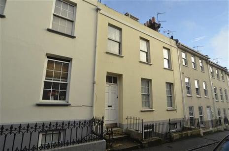  Flat 1 20 Victoria Road