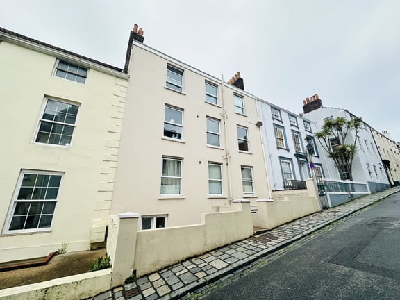  Flat 4 15 Allez Street