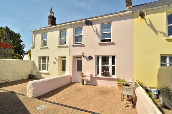  5 Emma Place 
