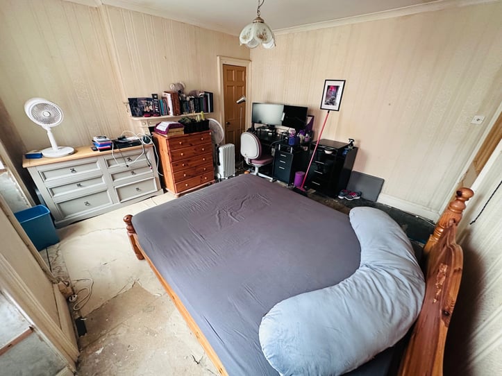 4 Little St John Street