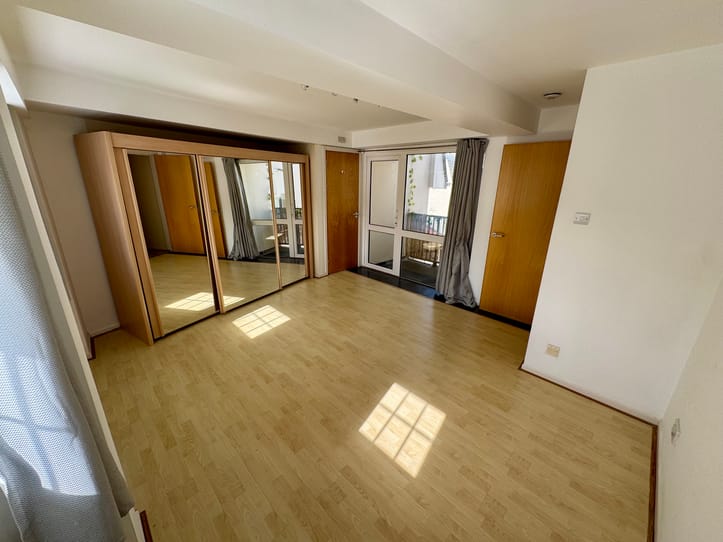Flat 5 Cour Du Moulin