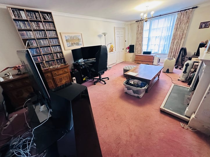 4 Little St John Street