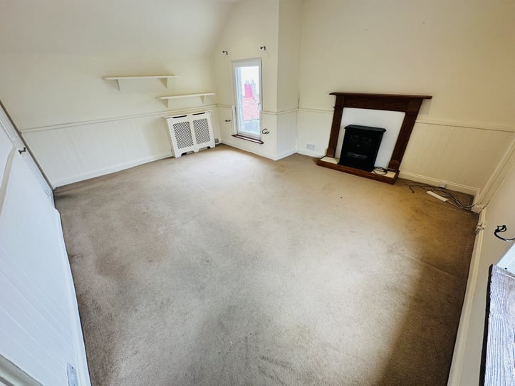  Flat 3, 28A Paris Street 