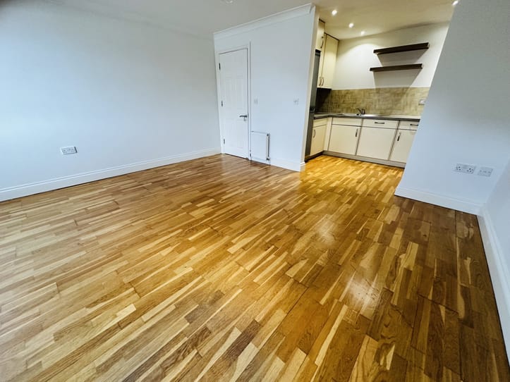  Flat 11, Park Place 