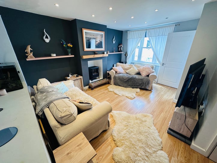  5 Emma Place 