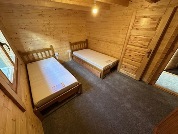  Floating Cabin, Beaucette Marina 
