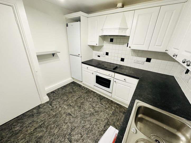  Flat 4 15 Allez Street