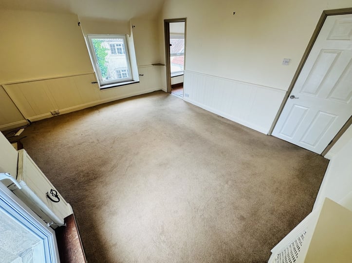  Flat 3, 28A Paris Street 