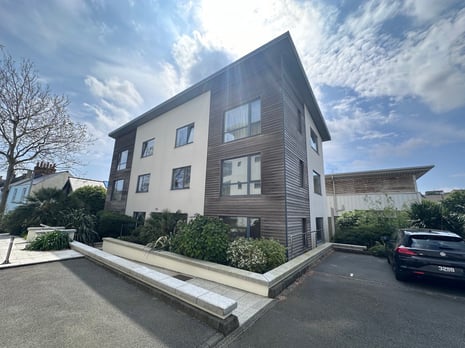  Apartment 6 Brehon House