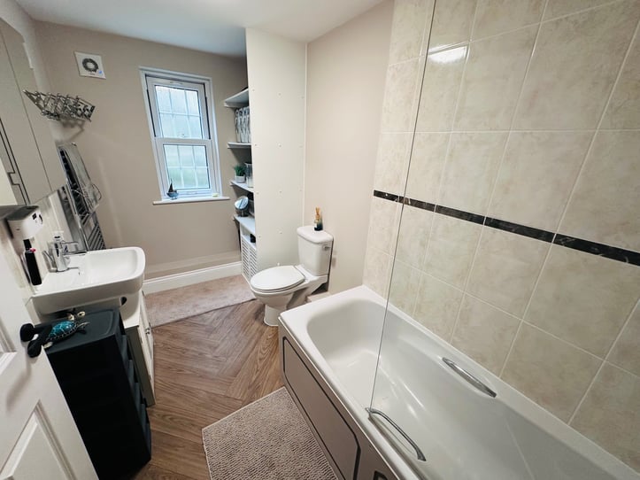  1 Beauregard Mews 