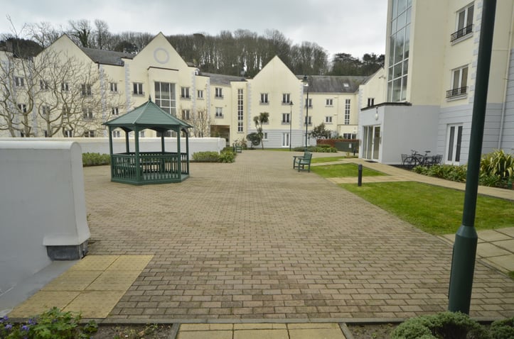  Apt 82, La Charroterie Mills 