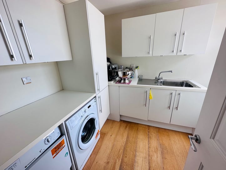 2 Vue de Godfrey Rental Shields & Rutlands