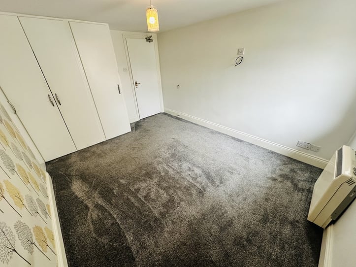  Flat 4 15 Allez Street