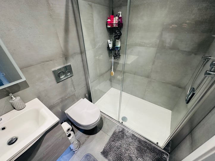  Apartment 3, The Haven 