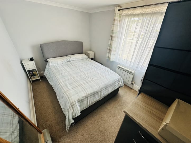 4 Inglewood Place