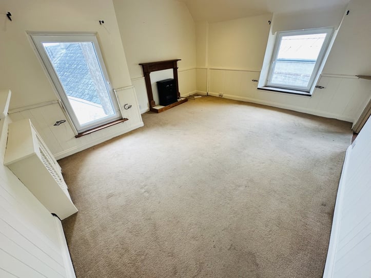  Flat 3, 28A Paris Street 
