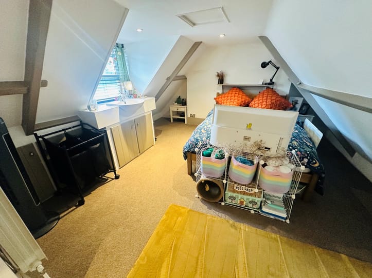 Flat 3, Springfield