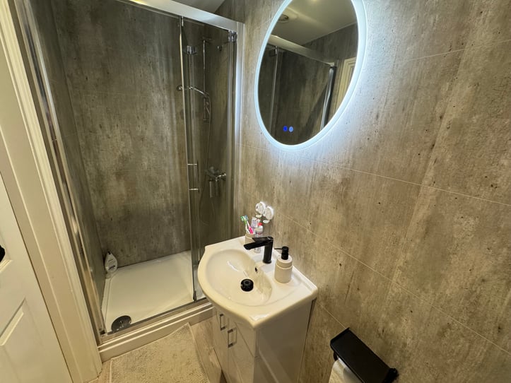 Flat 1, 16 Pedvin Street