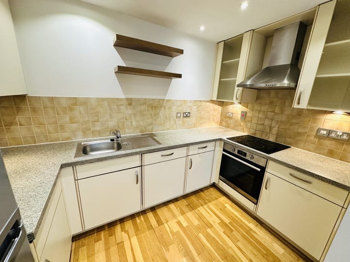  Flat 11, Park Place 