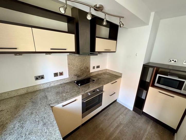 Flat 5 Cour Du Moulin